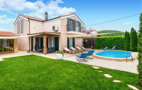 4 Bedroom Lovely Home In Dicmo